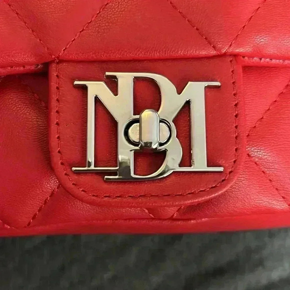 Small, red, Badley Mischka with pear handle also with shoulder strap. - Picture 5 of 10